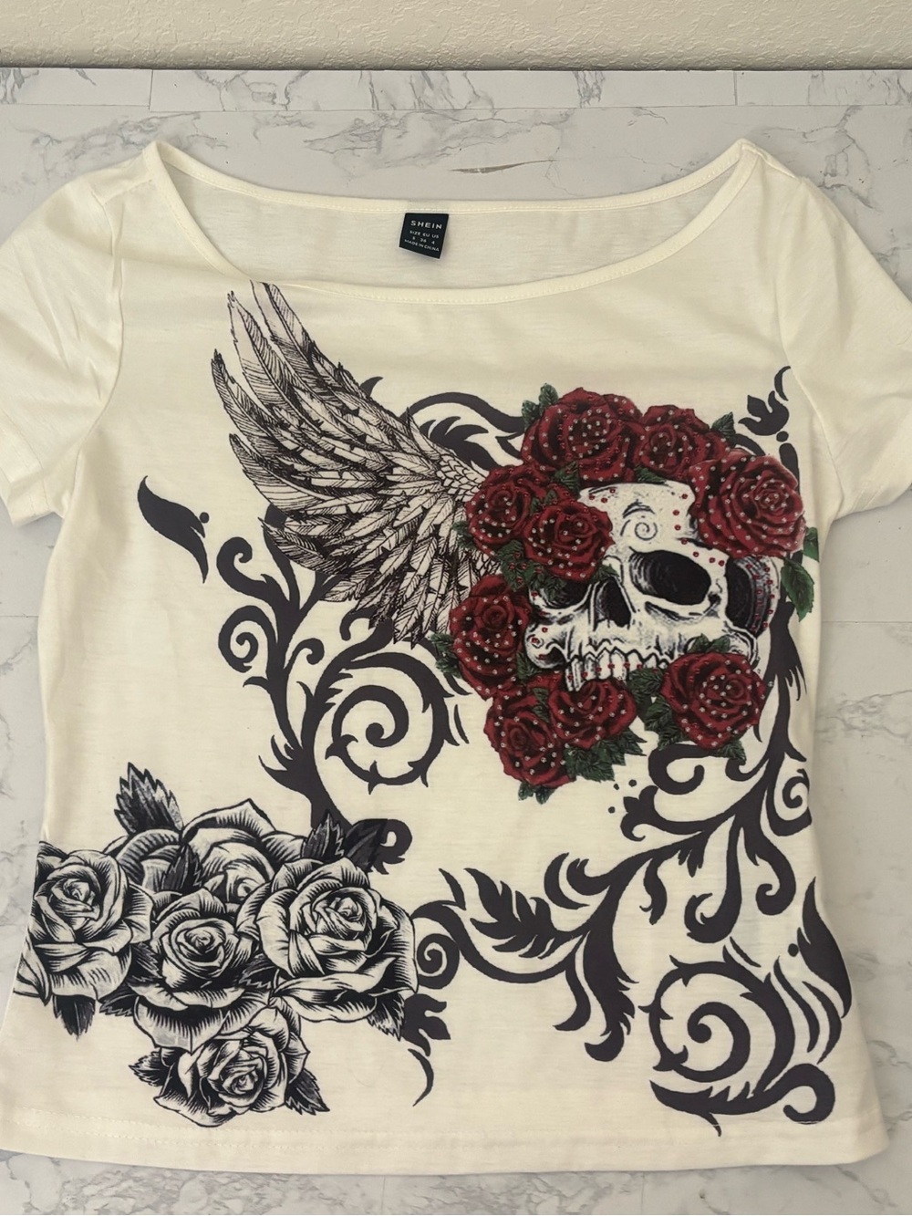 Y2K SHEIN Short Sleeve Top Womens S Roses And Skulls White Shirt Blouse - Picture 8 of 8